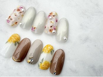 ネイルサロンリュクス (nailsalon Luxe)の写真/オートクチュールなデザインが大人女性をワクワクさせる。うっとりするお手元と行き届いた接客でLuxeの虜に