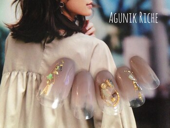 アグニークリッシェ(Agunik Riche)/【グレージュネイル】