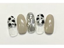 ネイルアンドまつげ リュフェール 五反田(Nail Lufaire)/牛柄フレンチミラー
