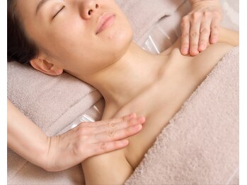 クレイン アキシマ(crane akishima)/デコルテのリンパ流し