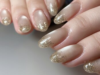 リュ アンジュ(Ryu Ange)の写真/<完全担当制>シンプルだからこそこだわりたい！ワンカラーでも絶妙カラーで一味違う指先を◎