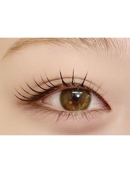 ナチュラル上品な目元にしたい