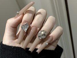 ベージュピンク