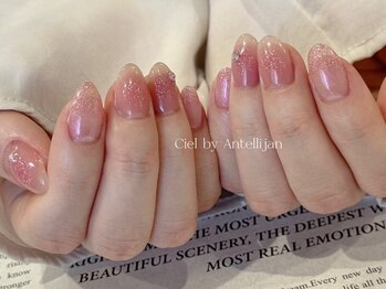 シンプルラメチークネイル