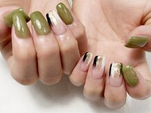 ゆちたの部屋/カーキ個性的ネイル