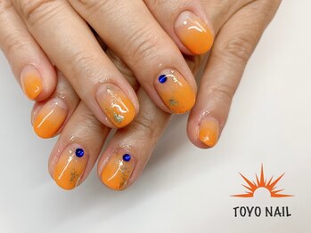 トヨネイル(TOYO NAIL)/オレンジグラデ+ブルーストーン