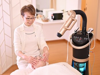 ビューティスタジオＫ/ＥＩＥＮ　分子レベルで肌が潤う