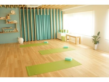 ハレヨガハワイ 大倉山(HaleYogaHawaii)/