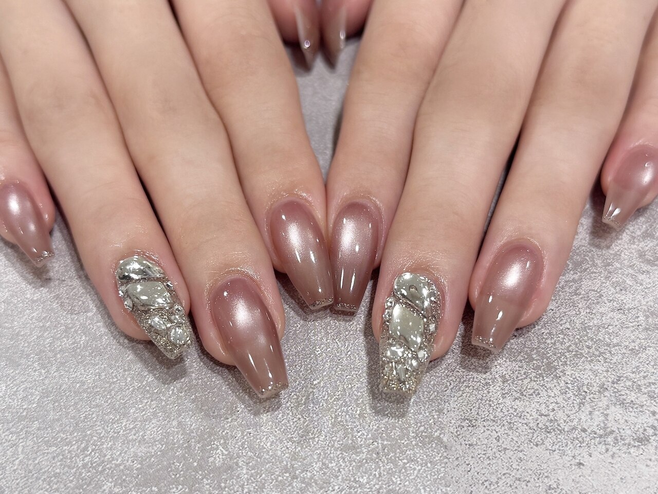 可愛いピンクガーリーネイルデザイン特集 76))ワンホンネイル フレンチ