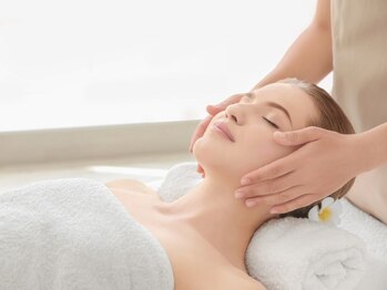 ビエル 掛川店(Bielle)の写真/◆顔たるみ改善全部盛り◆県内で希少【RF×筋トレ×生ヒト幹細胞×ヘッド】表情もくすみも明るい艶肌へ！