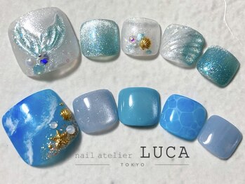 ネイルアトリエルカ(nail atelier LUCA)の写真/夏フットは大理石ネイルやマグネットネイル等、華やかなトレンド大人可愛いネイルに♪