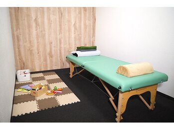 八軒さきがけ鍼灸整体院/個室キッズスペース完備!