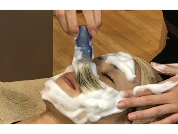 ビューティーアンドボディメイクBB シャオ西尾店/ベタベタ脂、毛孔洗浄エステ