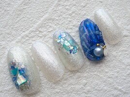 ブルージュエルネイル