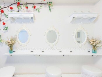 シークレット(Secret)/サロン内観2