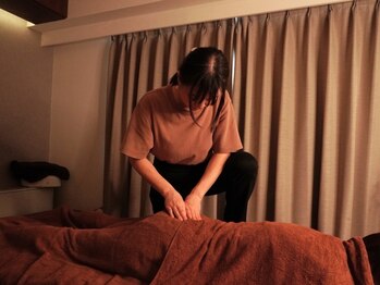 モンデマス ルーム/お尻と腰の間も丁寧にほぐしきる