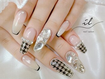イル 神戸店/フレンチネイル×千鳥柄