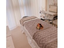 サロン アンス(anse)の雰囲気（明るいお部屋で剥離なしREVIハーブピーリング☆）