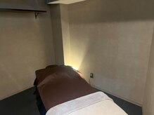 ホグシ 名古屋駅サンロード地下街(Hogushi)の雰囲気（オイルマッサージ用ベッドは1台です）