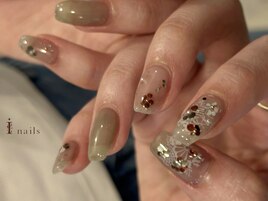 シンプルこなれレースホロネイル