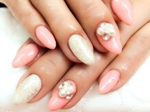 ネイル サロンティーラ(Tilla)/