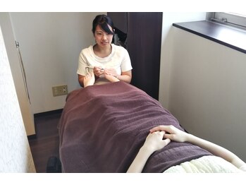 フットブルー 青山店/施術の流れ【6.マシンケア】