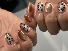 エム(emu.)の雰囲気（遊び心を入れたニュアンスネイルで毎日のモチベーションUP。）