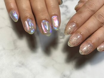 ニコリー(nicolie)/アシメニュアンスネイル