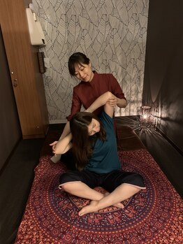 ことほぐ スタイル(ことほぐ style)/運動不足解消！2人でするヨガ