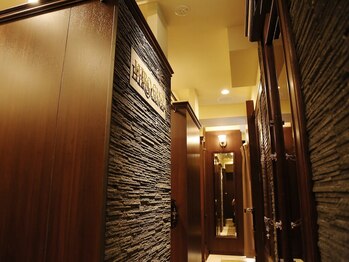 ヒロギンザ 六本木店(HIRO GINZA)/超音波ピーリングで角質取り