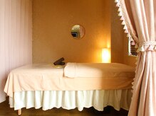 コンジュ(kongju)の雰囲気(明かりを落としカーテンで仕切ってくつろぎのお時間を…)