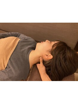 首・肩のつらさを改善したい