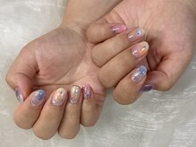 ヒラソルネイル(Girasol nail)/カラフルなお色で夏を迎える♪