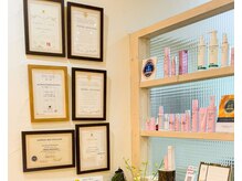 アンドバイ(&.BY)/スタッフの賞状☆