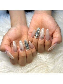 ダリア(Daria)/上品マグと埋めつくしネイル