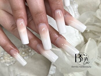 ベミル(Bemilu)/アクリル+ワンカラー