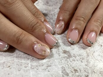 キキネイル 二子玉川(kikinail)/ガラスフレンチネイル/大人