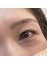 イードット(E.)/眉毛×まつげ