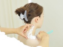 アプ(APP.)/ 襟足/うなじ/背中/シェービング