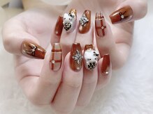 スペラ 大宮店(Spera)/ブラウンが映えるチェックネイル