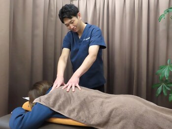 にこにこ整体 整骨院の写真/姿勢×栄養の分析活用で行う骨格矯正・筋膜リリースがリピート満足度◎の証！土日祝20時迄営業！駐車場有◎