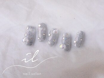 イル 神戸店/シンプルY2Kネイル