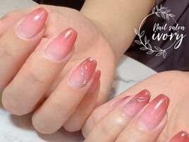 シンプルグラデーションネイル