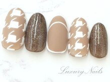 ラグジュアリー ネイルズ(Luxury Nails)/手描き＊千鳥柄Nail