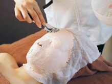 レナンセラ バイ カトレアグループ(Renanthera by カトレアGroup)/見違えるフェイスラインに