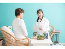 エミナル(Eminal)の雰囲気（まずは耳つぼのご紹介！1対1でゆったりお話しましょう♪）