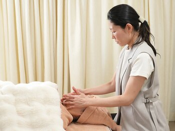 シンナリ(Shinnari)の写真/表情筋の凝りをほぐして、根本改善。
一回り小さな小顔と美肌の土台を作りませんか？