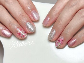 ルベリ(Ruberi)/推し花ネイル