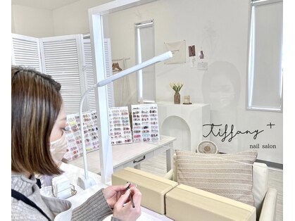 ネイルサロンアンドスクール ティファニー 石岡店の写真