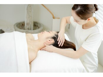 イーズ/リバイタ 梅田本店/ヘッド＆ネックマッサージ